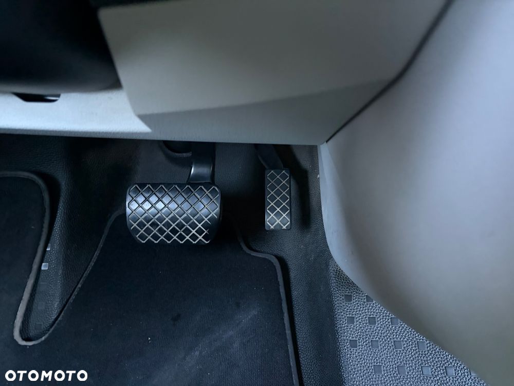 Volkswagen Transporter L1H1 DSG - 16