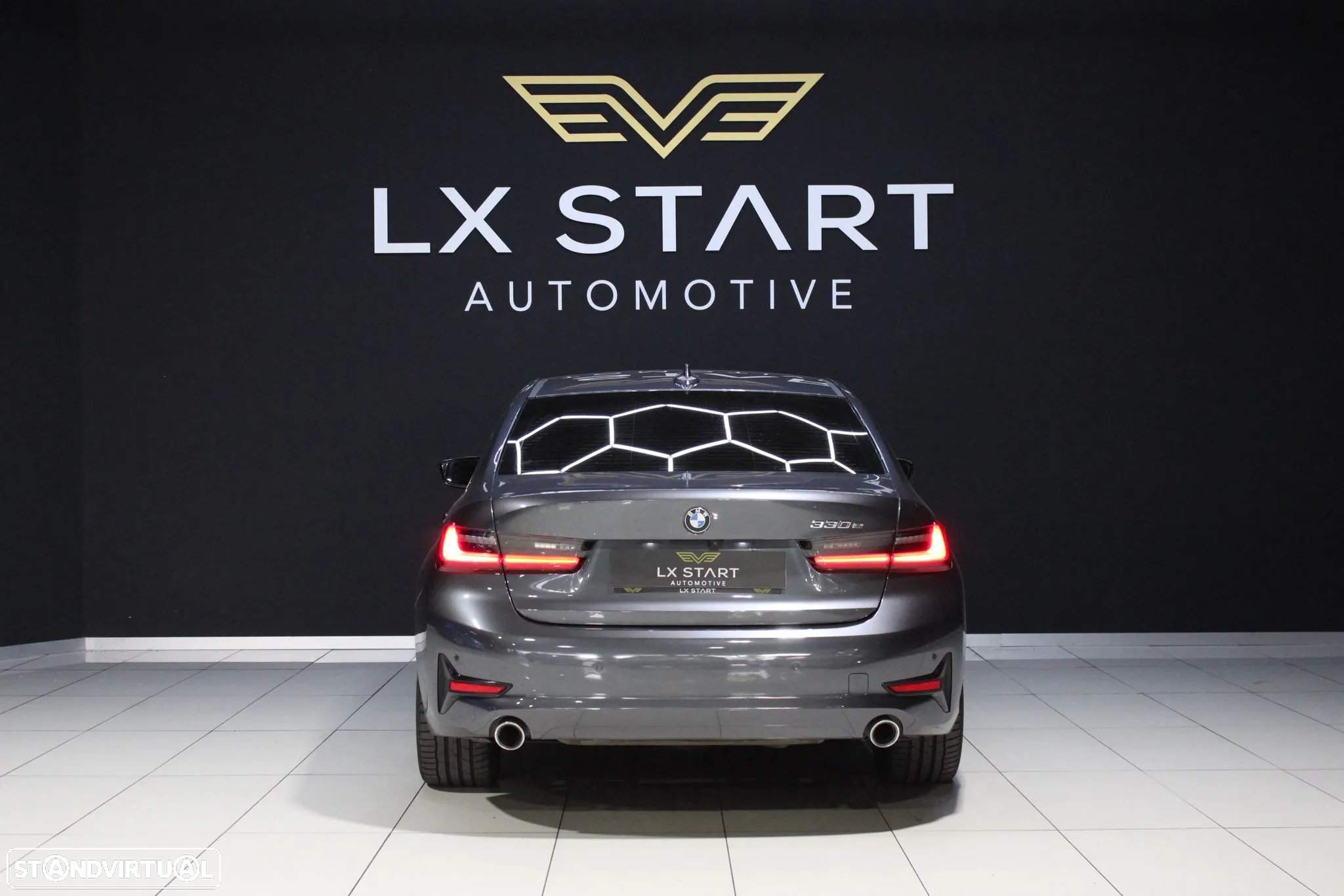 BMW 330 e Line Luxury Auto - 4