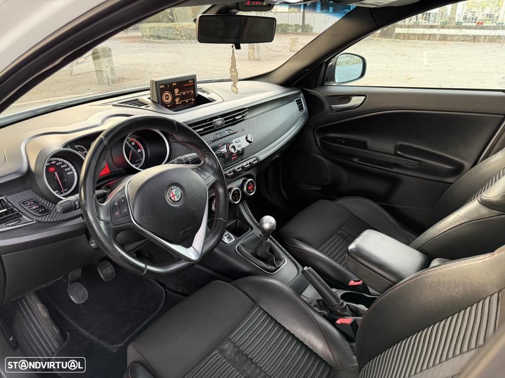 Alfa Romeo Giulietta 2.0 JTDM 16V Veloce - 8