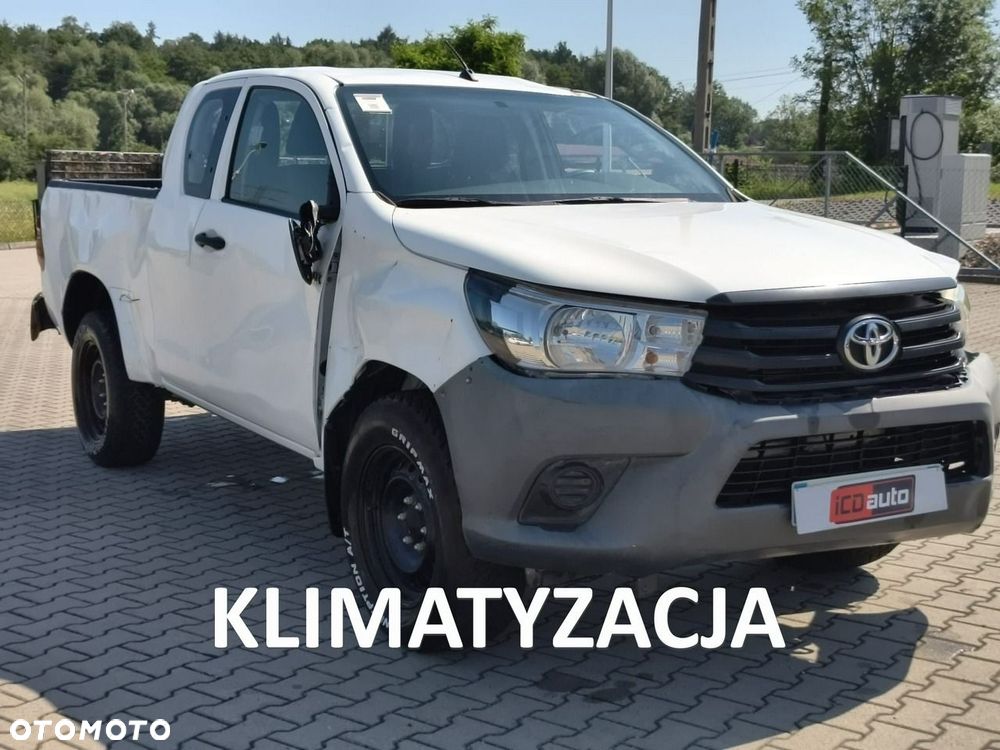 Toyota Hilux - 1