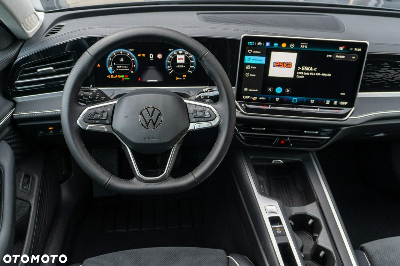 Volkswagen Passat 2.0 TDI SCR Business Plus DSG - 14