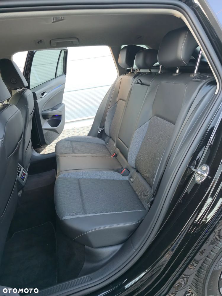 Volkswagen Golf Variant 1.5 eTSI OPF DSG Style - 16