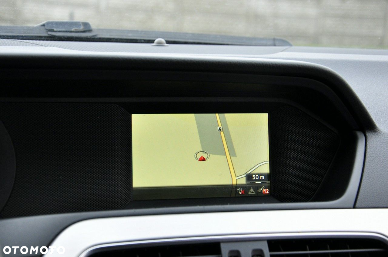 Mercedes-Benz Klasa C 180 T CDI DPF (BlueEFFICIENCY) Elegance - 23