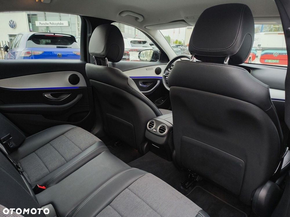 Mercedes-Benz Klasa E 200 4-Matic Avantgarde - 25
