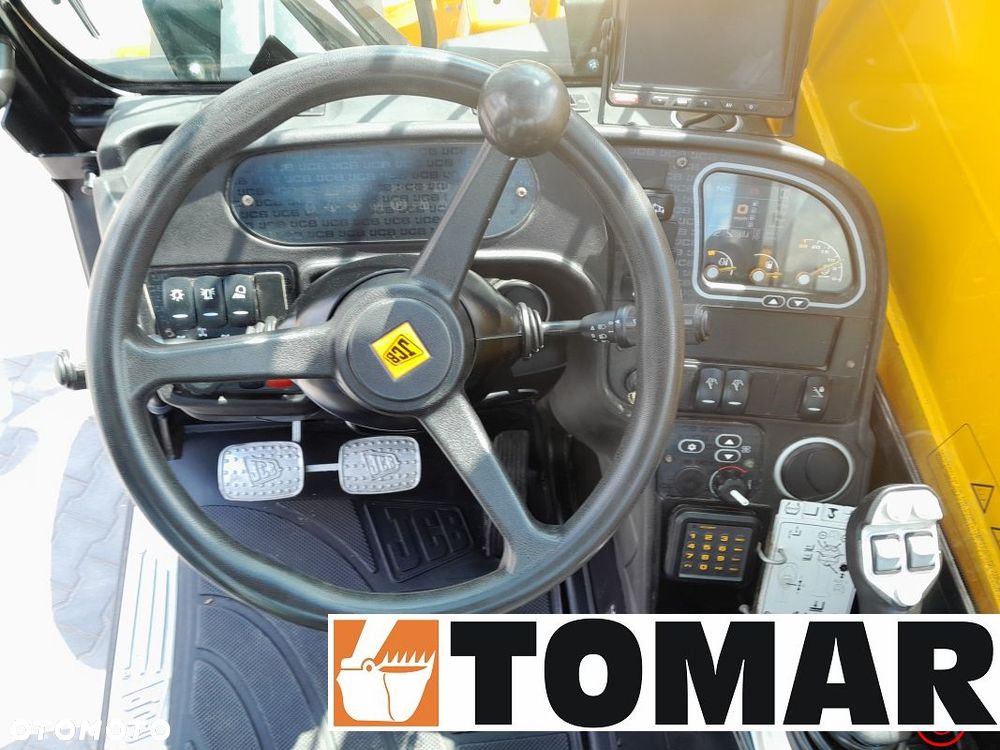JCB 540-200 2019r - 27