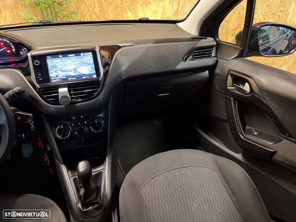 Peugeot 208 PureTech 82 Active - 14