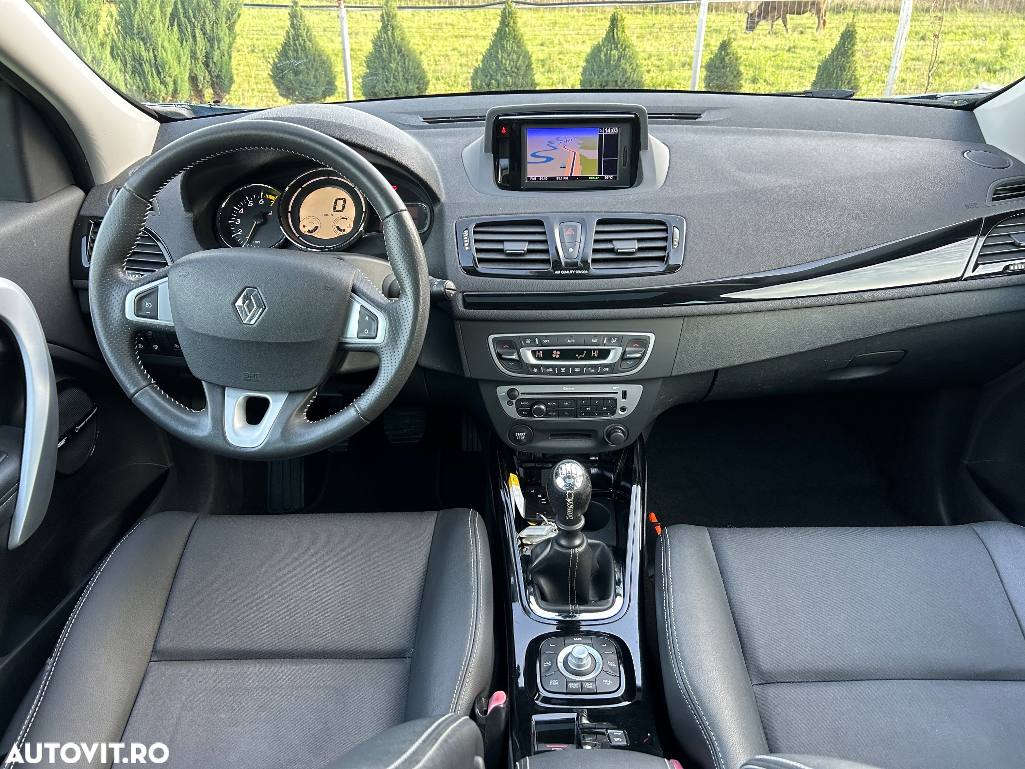 Renault Megane Grandtour ENERGY TCe 115 Start & Stop Bose Edition - 5