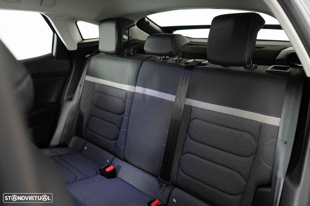 Citroën e-C4 50 kWh Plus - 10