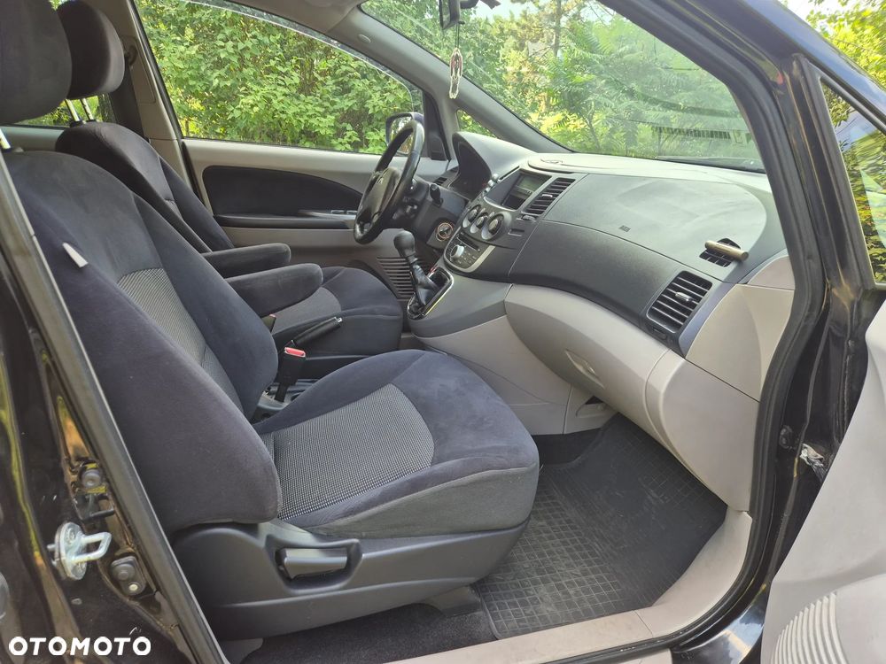 Mitsubishi Grandis 2.0 DI-D 7-Sitzer Intense - 9