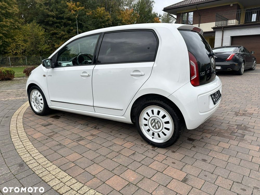 Volkswagen up! - 6