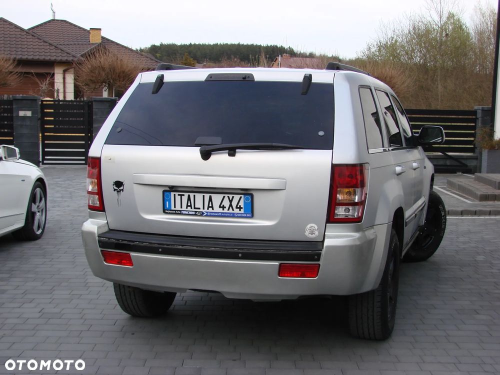 Jeep Grand Cherokee - 9