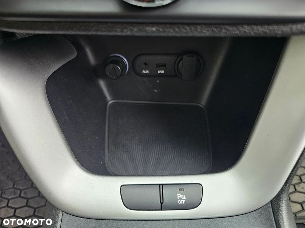 Kia Ceed 1.4 CVVT ISG Dream Team Edition - 24