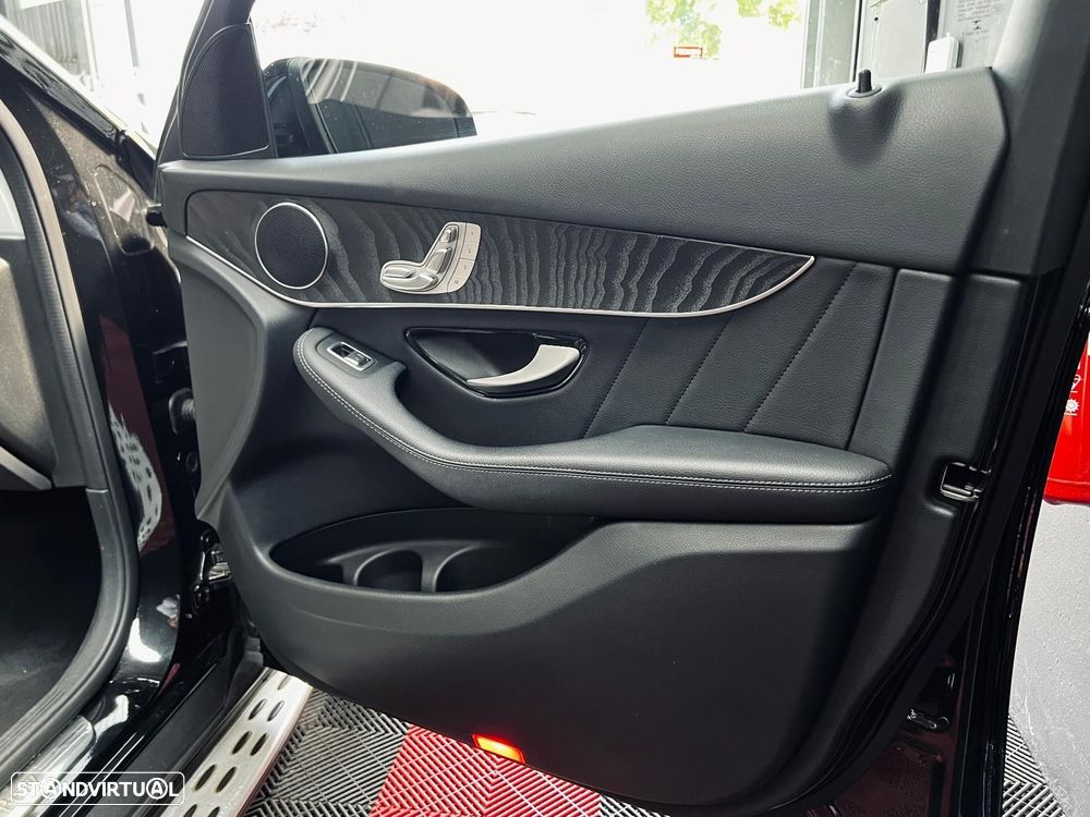 Mercedes-Benz GLC 220 d 4Matic 9G-TRONIC AMG Line Plus - 35