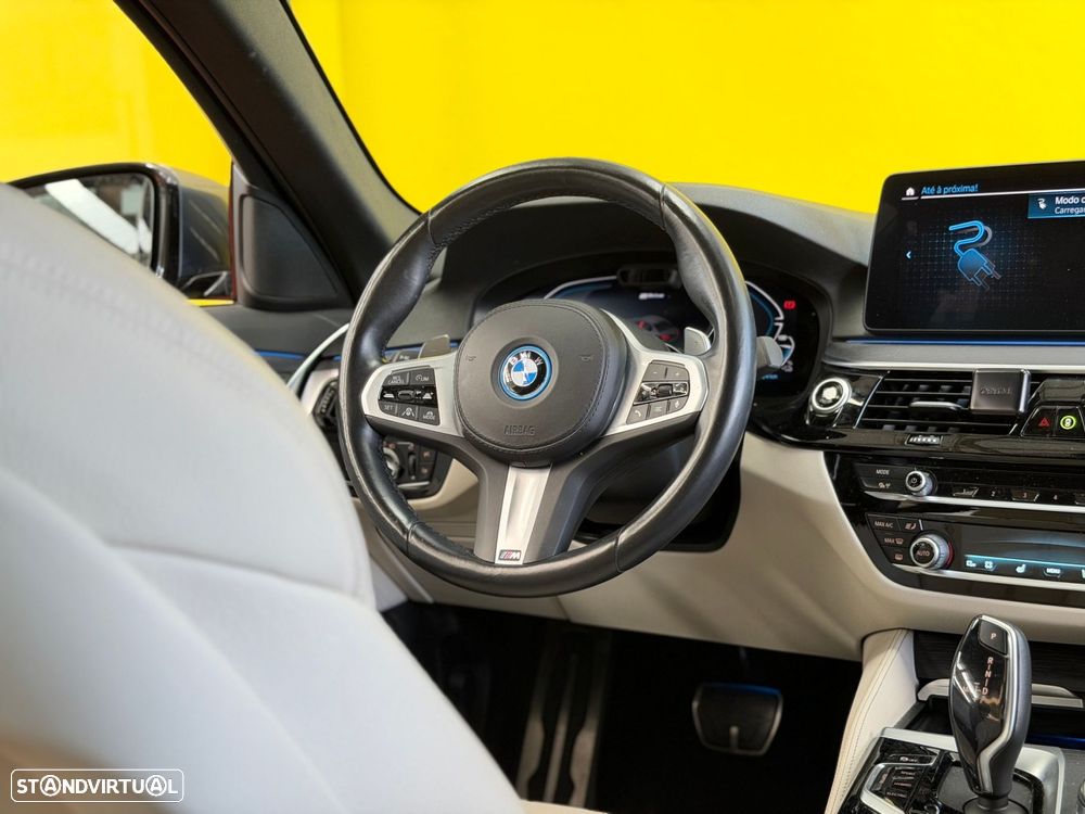BMW 530 e Pack 50 anos M - 5