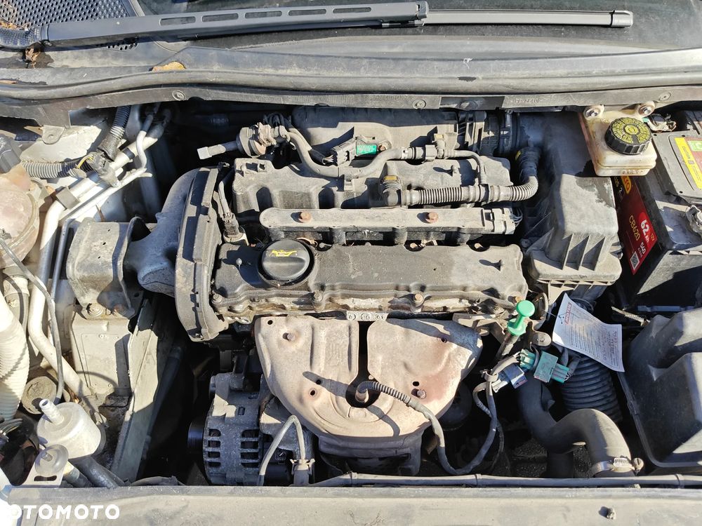 Citroën C4 1.4 16V Impress - 19