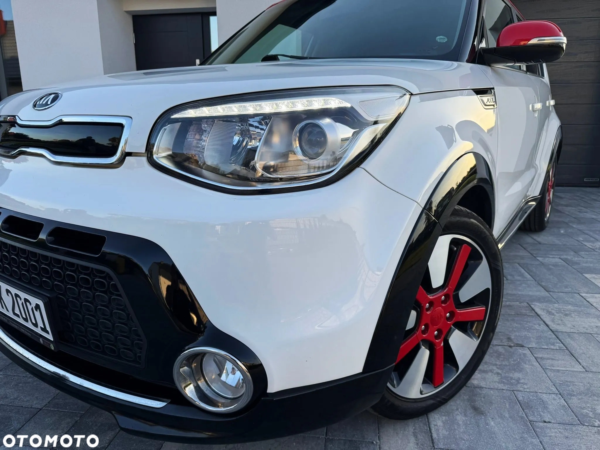 Kia Soul 1.6 GDI White&Red Edition - 26