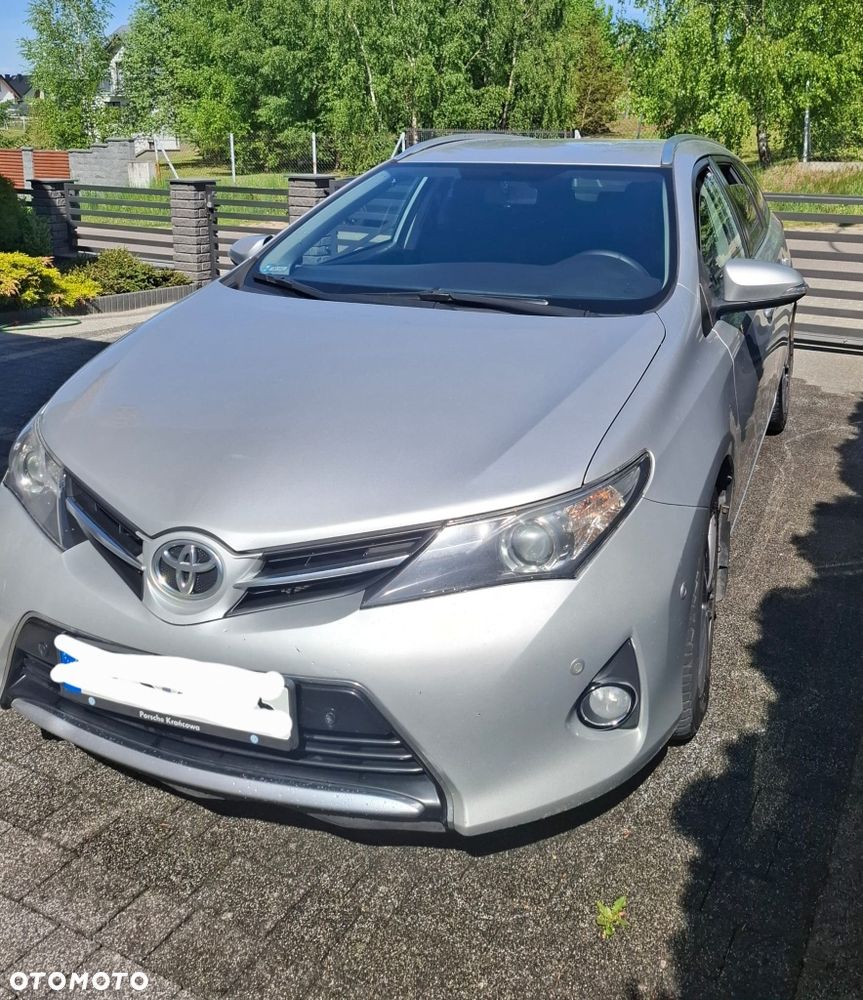 Toyota Auris - 2