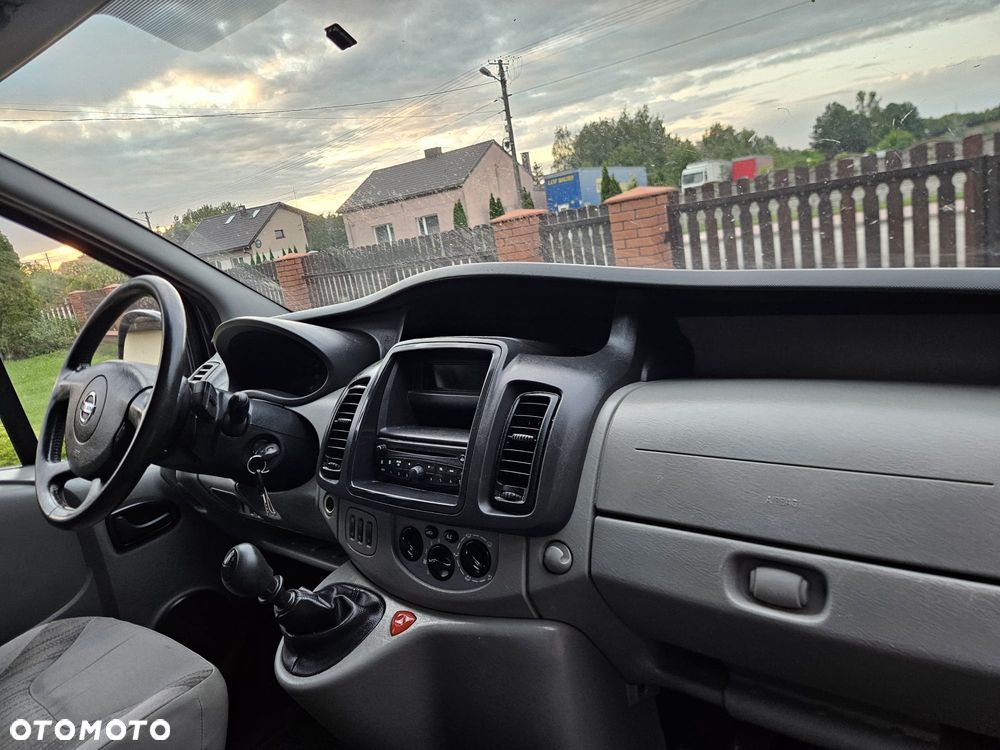 Renault Trafic - 12