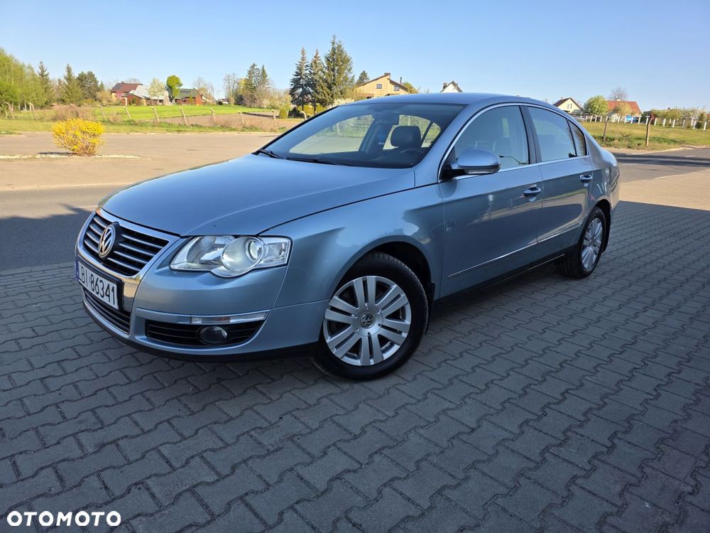 Volkswagen Passat 2.0 TDI DPF Highline - 1