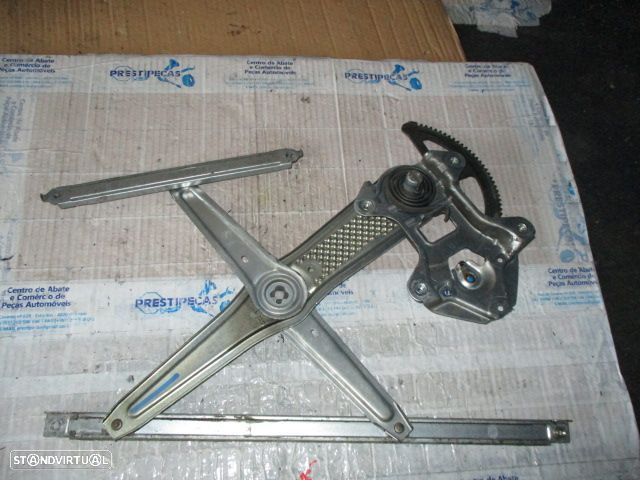 Elevador Sem Motor REF0776 TOYOTA YARIS VERSO 2001 5P FD - 1