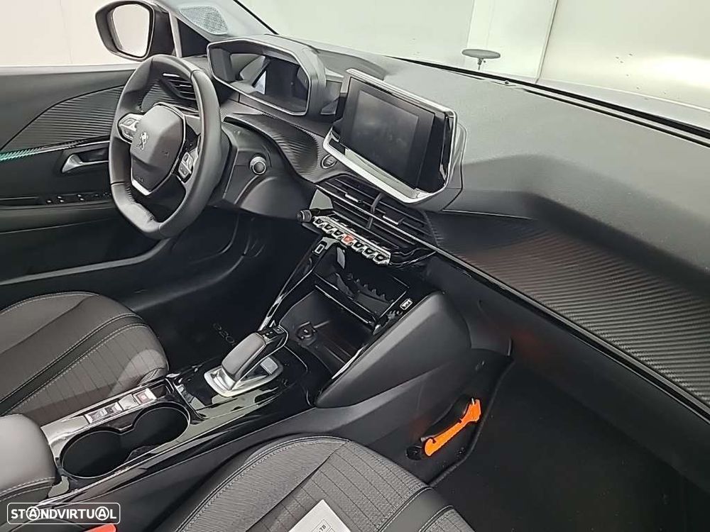 Peugeot e-208 Allure - 10