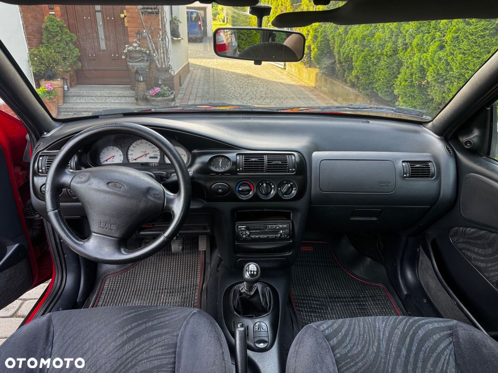 Ford Escort 1.8 CLX - 6