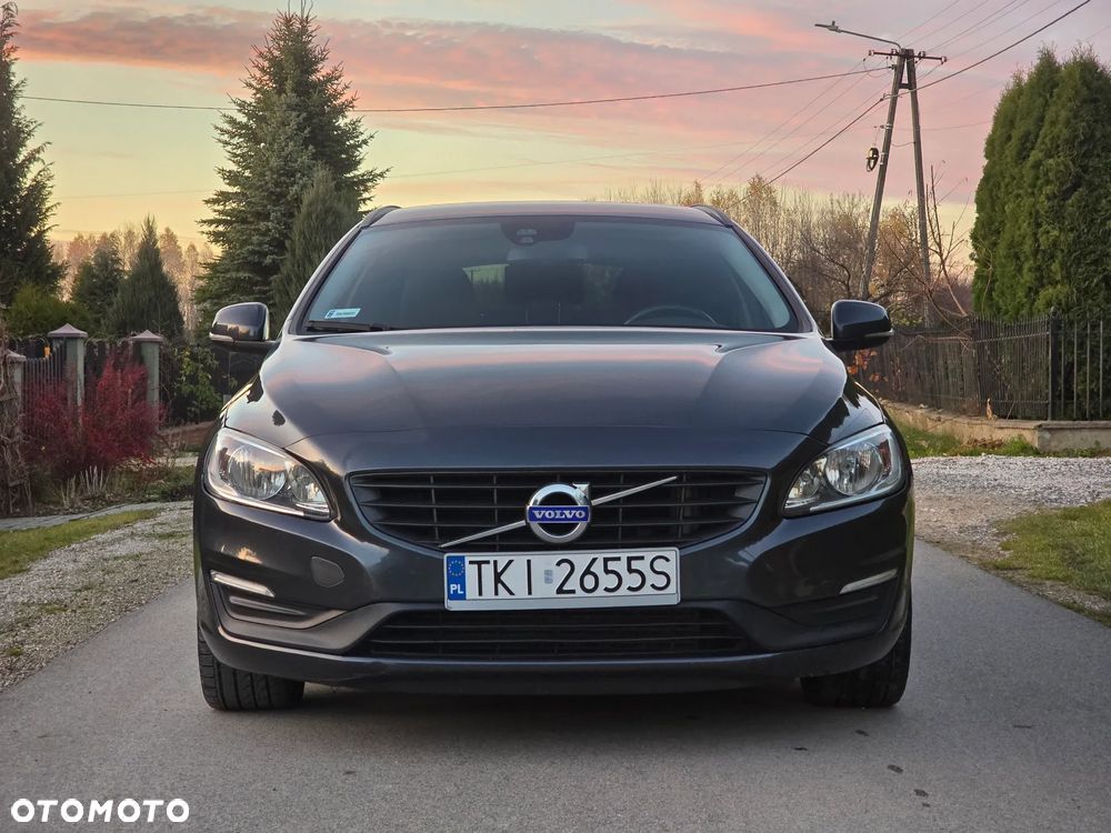 Volvo V60 D3 Drive-E Momentum - 3