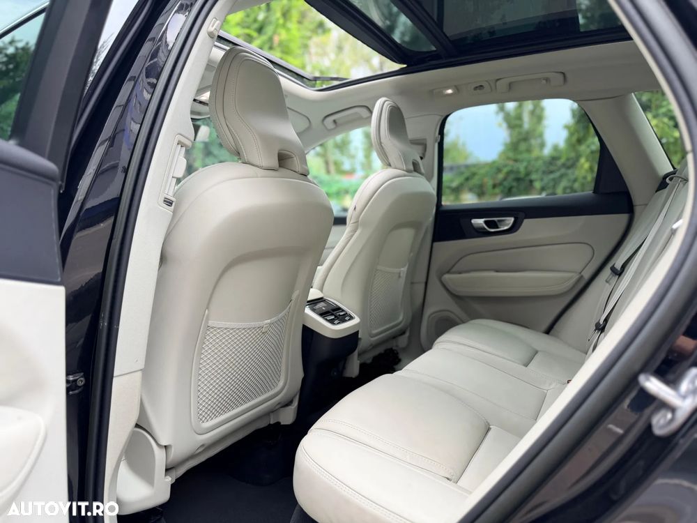 Volvo XC 60 B4 D AWD Ultimate Bright - 16