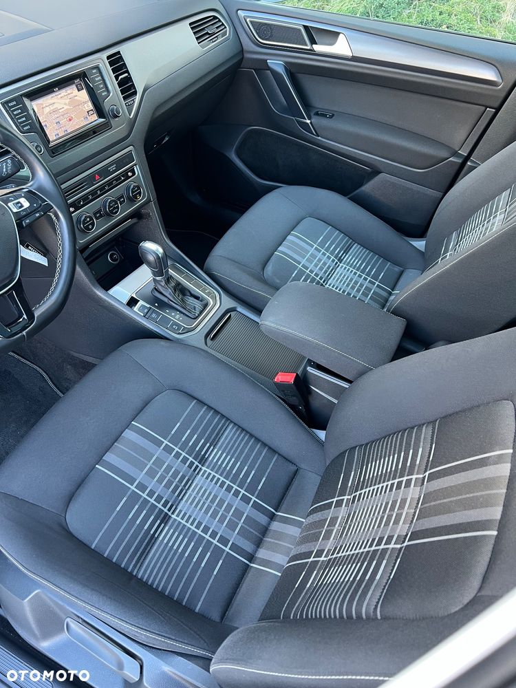 Volkswagen Golf Sportsvan 2.0 TDI BlueMotion Technology DSG Lounge - 39