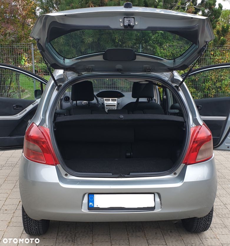 Toyota Yaris 2007 photo 3