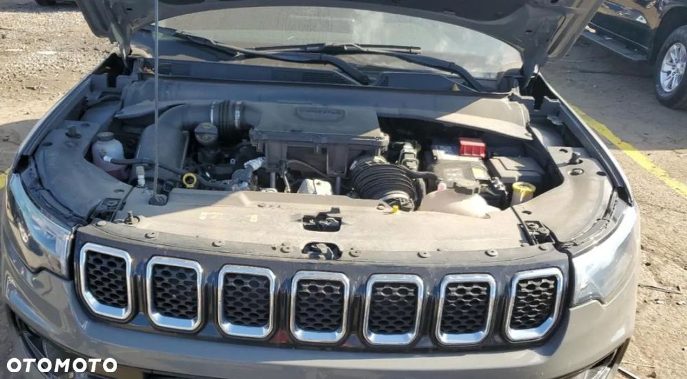 Jeep Compass - 11