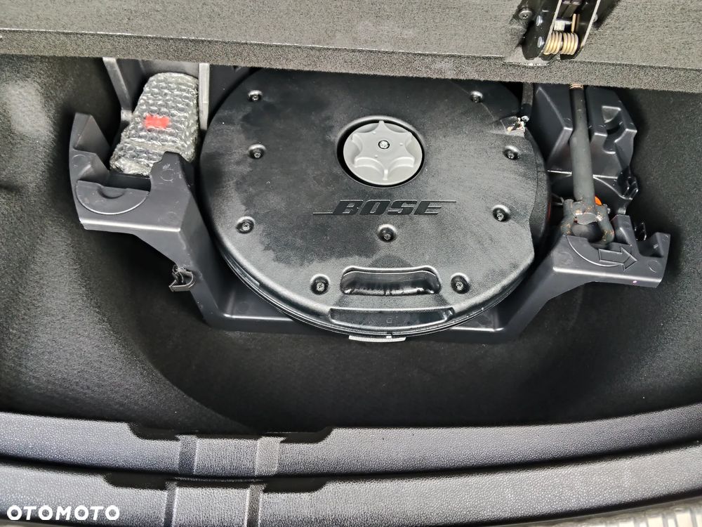 Renault Megane ENERGY dCi 110 EDC BOSE EDITION - 36