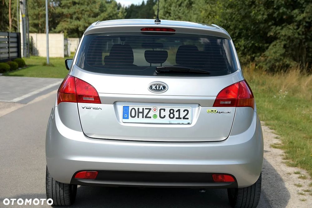 Kia Venga - 7