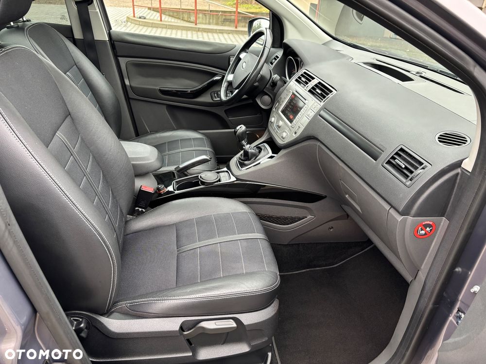 Ford Kuga 2.0 TDCi 4x4 Titanium - 25