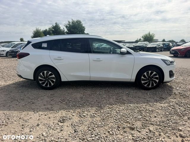 Ford Focus 1.0 EcoBoost Hybrid TITANIUM - 4