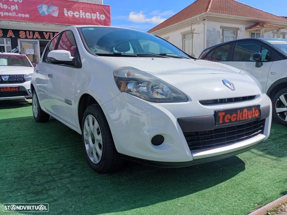 Renault Clio 1.5 dCi Dynamique S - 1