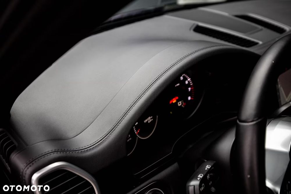 Porsche Cayenne Tiptronic S - 17