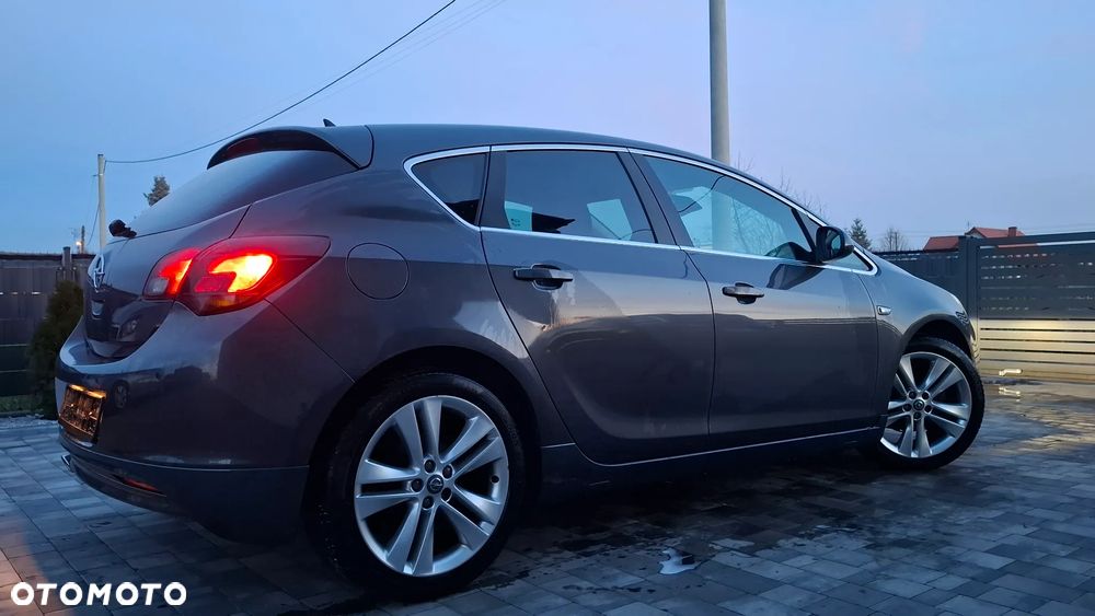 Opel Astra 1.4 Turbo Cosmo - 16