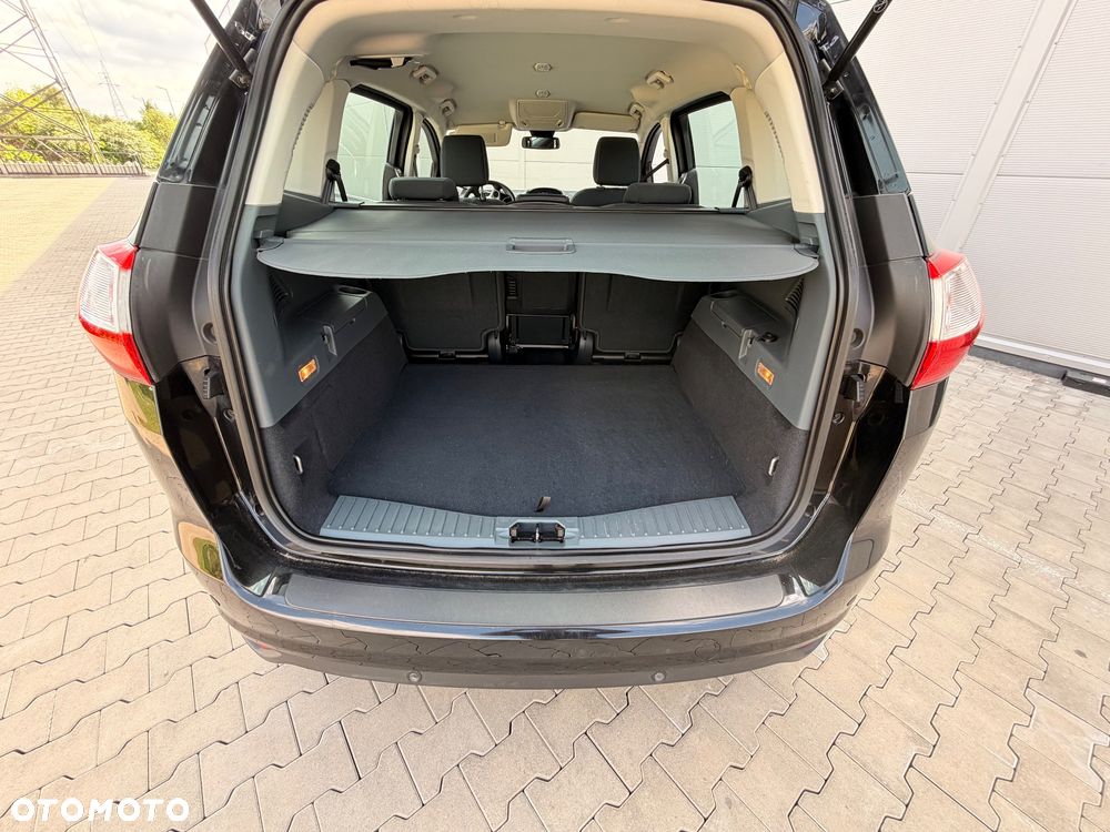 Ford C-MAX 2.0 TDCi Champions Edition - 11