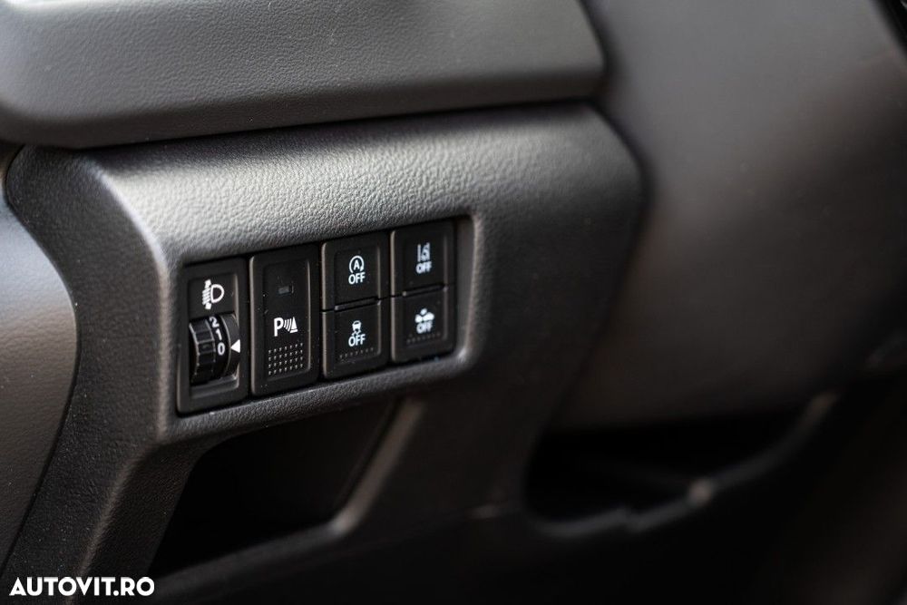 Suzuki S-Cross - 32