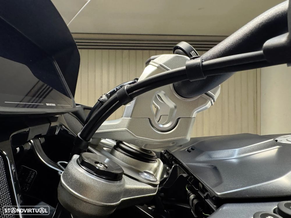 BMW R 1300 RT Triple Black - 27