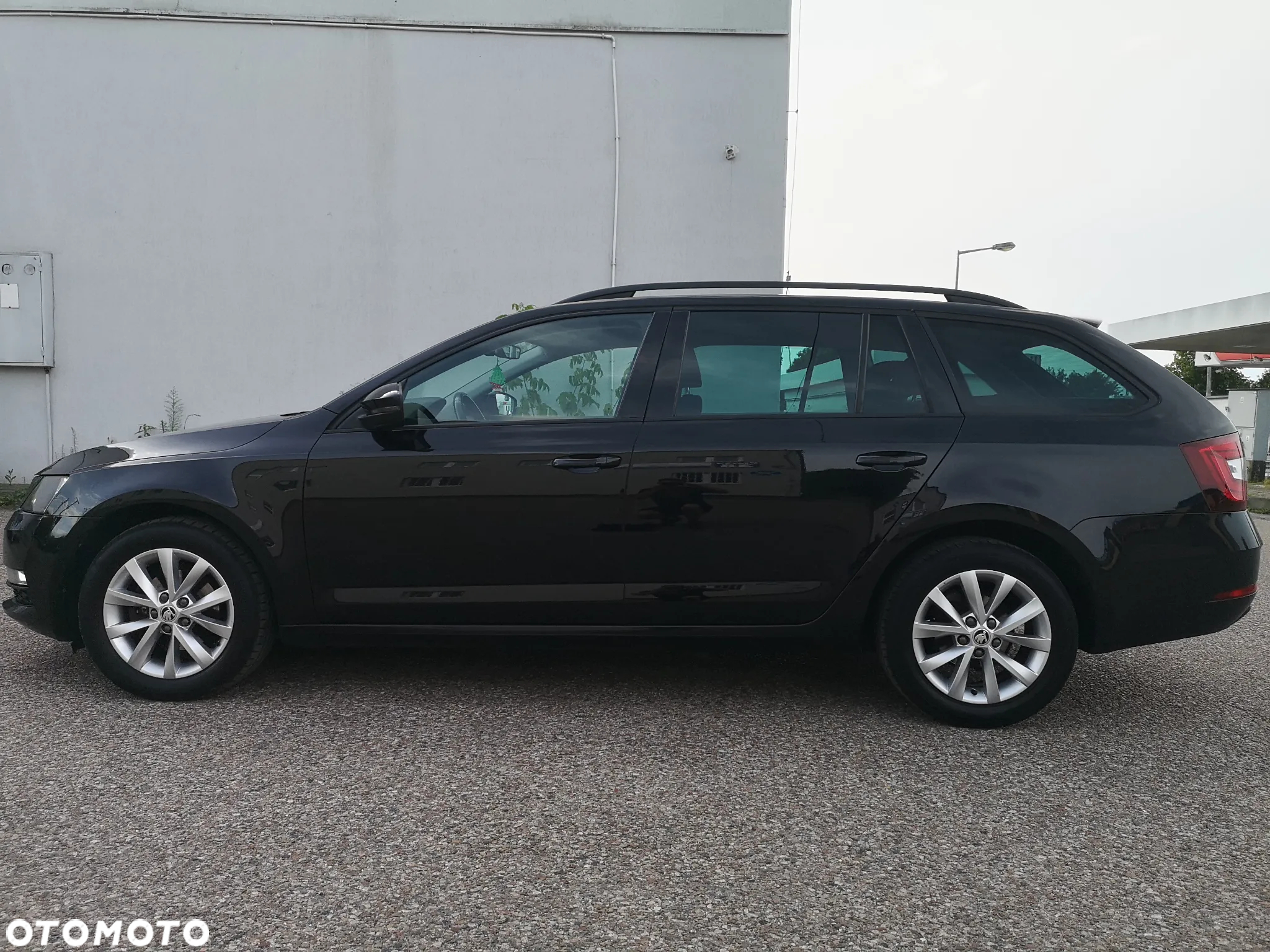 Skoda Octavia 1.6 TDI Ambition DSG - 14