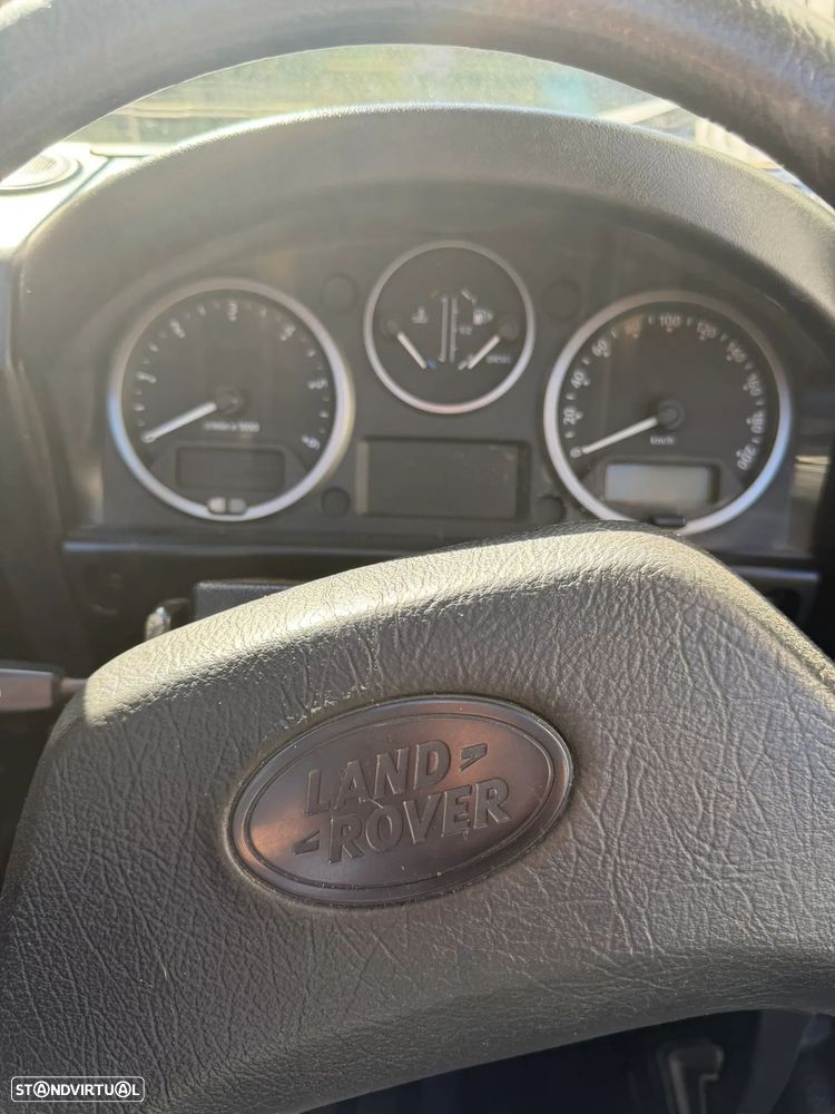 Land Rover Defender - 6