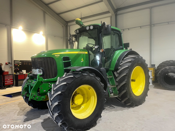 John Deere 7430 premium
