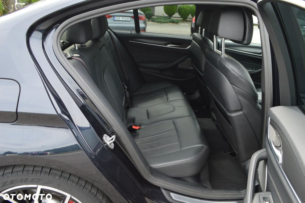BMW Seria 5 520d MHEV Sport - 14