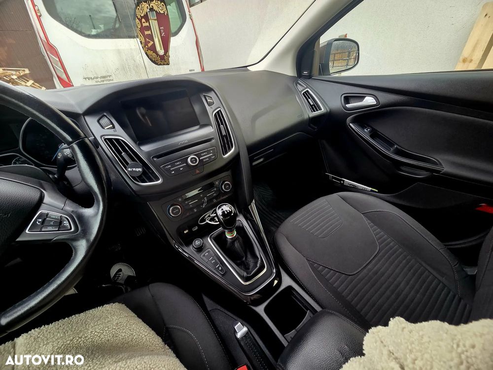 Ford Focus 1.5 TDCi Titanium - 10
