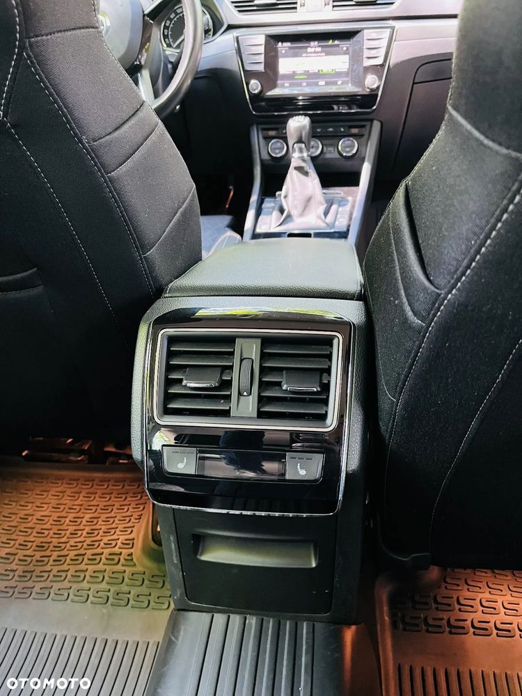 Skoda Superb 2.0 TDI Style - 11