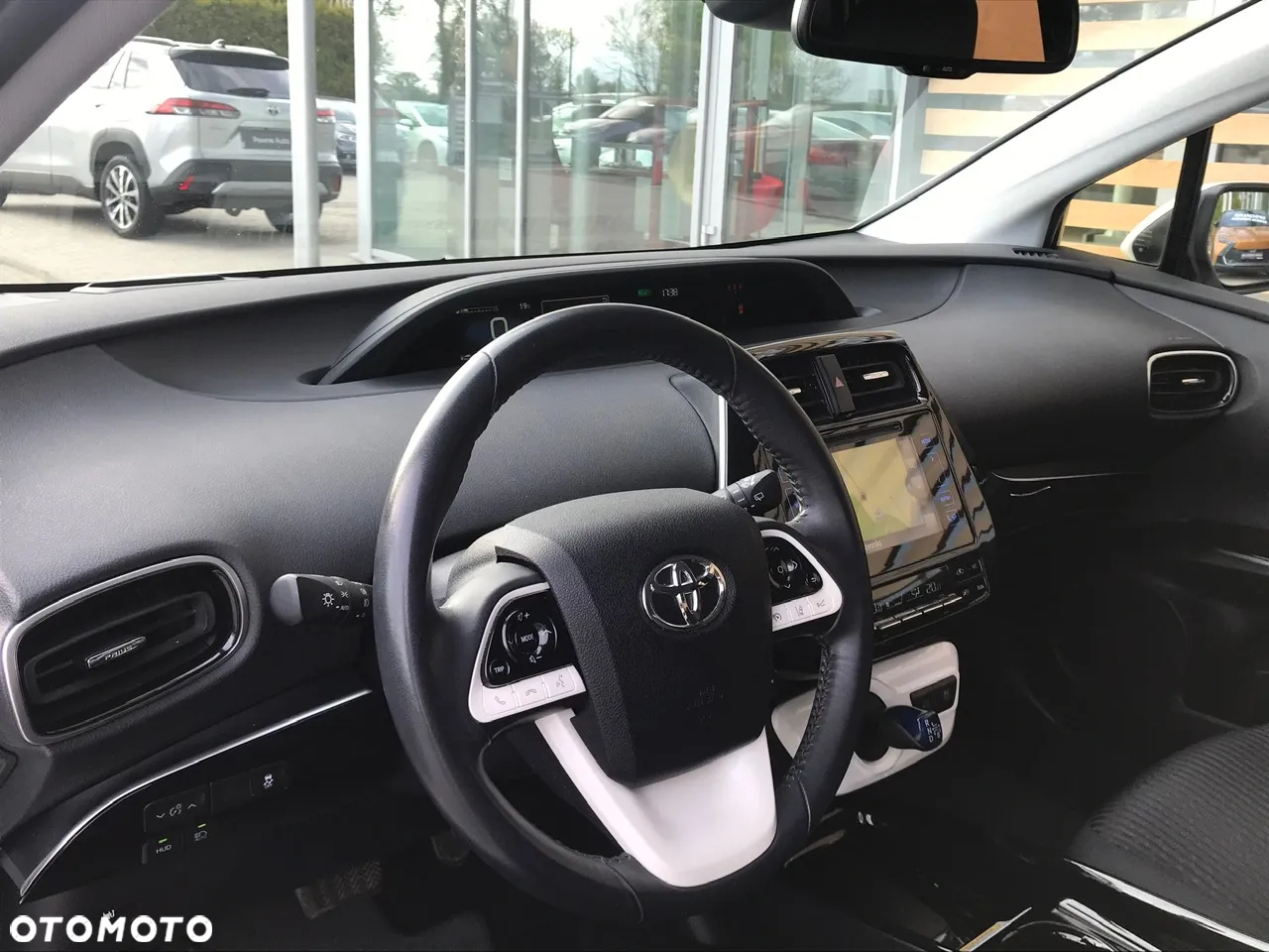Toyota Prius 1.8 Hybrid Premium - 17