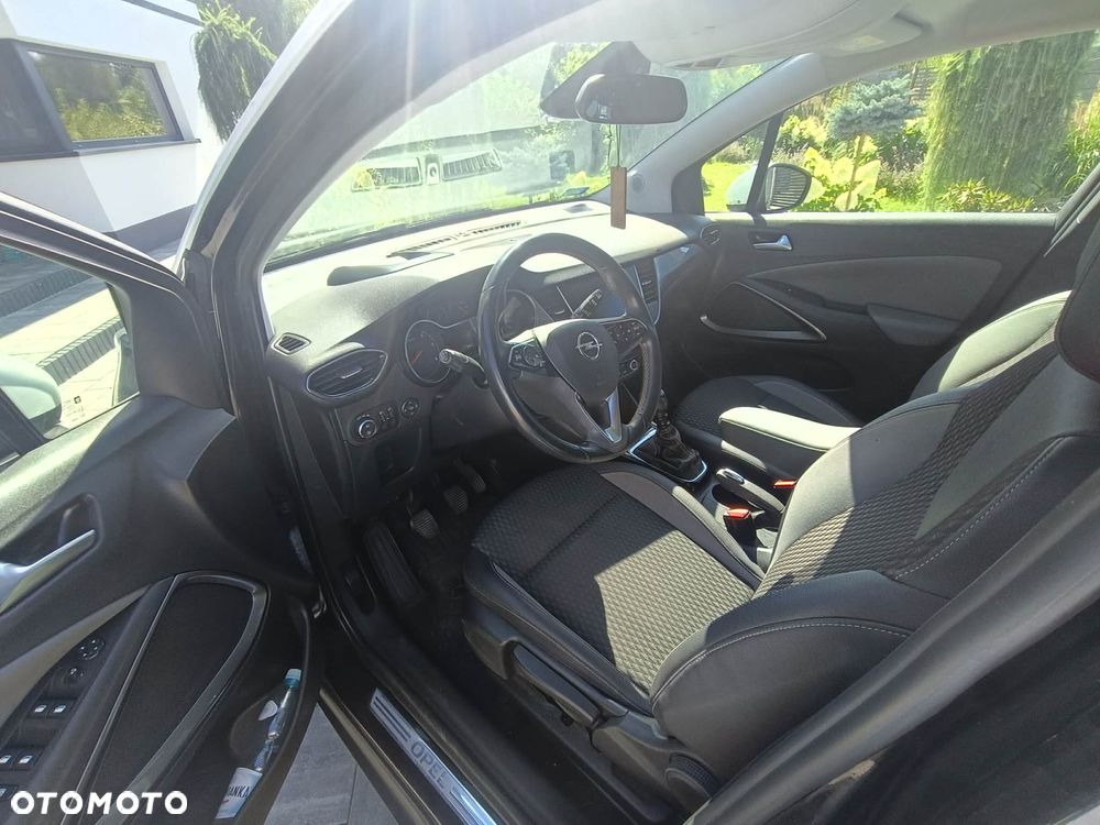 Opel Crossland X - 11