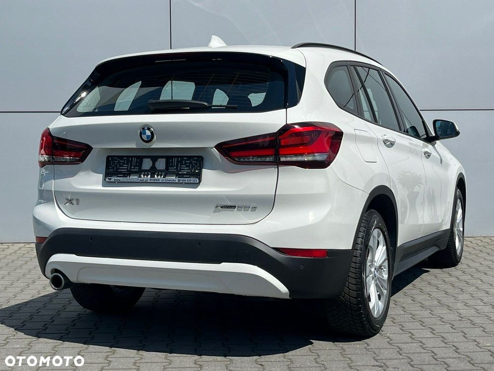 BMW X1 xDrive25e Advantage - 11